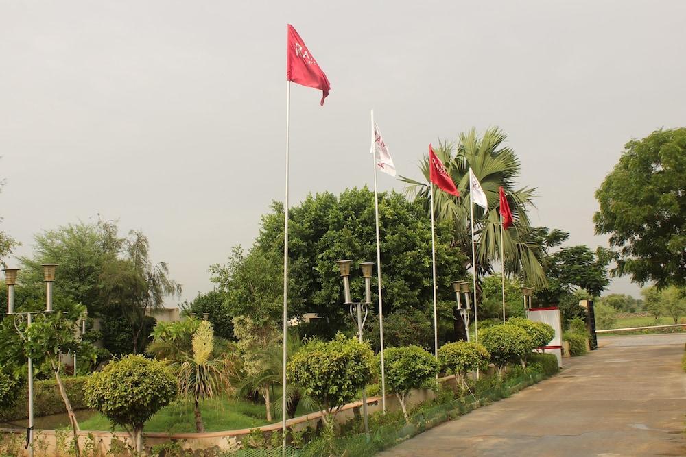 Ramada By Wyndham Jaipur Jaisinghpura Hotel Exterior photo